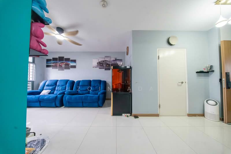 618B Tampines Street 61, 618B Tampines Street 61, 3 Bedrooms, 1,001 sqft, HDB Flat For Sale, by Rizqin Adam, 500143570 - Living Room - PropertyGuru.com.sg