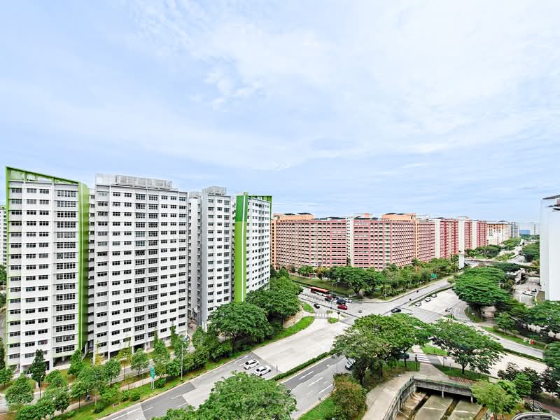 621A Tampines Street 61, 621A Tampines Street 61, 3 Bedrooms, 1,001 sqft, HDB Flat For Sale, by Sher Li Toh, 500143596 - Exterior - PropertyGuru.com.sg