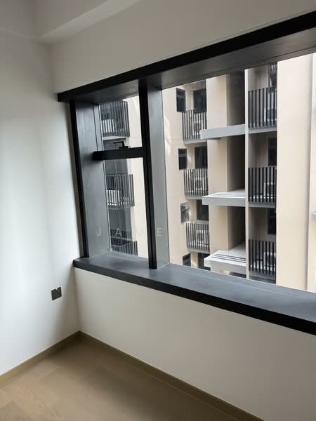 Sceneca Residence, Tanah Merah Kechil Link, 3 Bedrooms, 904 sqft, Condominium For Rent, by James ., 500143597 - View - PropertyGuru.com.sg