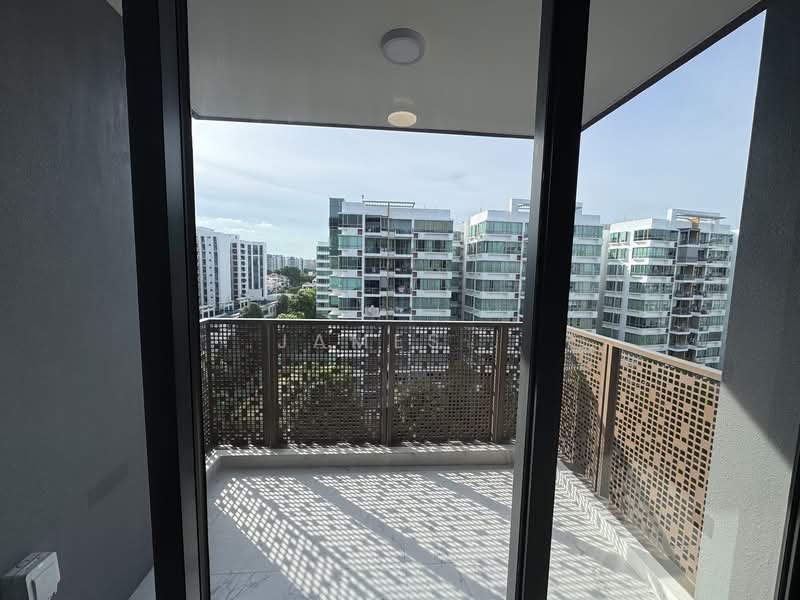 Sceneca Residence, Tanah Merah Kechil Link, 3 Bedrooms, 904 sqft, Condominium For Rent, by James ., 500143597 - Balcony - PropertyGuru.com.sg