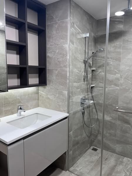 Lake Grande, 10 Jurong Lake Link, 1 Bedroom, 409 sqft, Condominium For Rent, by Rena Yee, 500143605 - Bathroom - PropertyGuru.com.sg