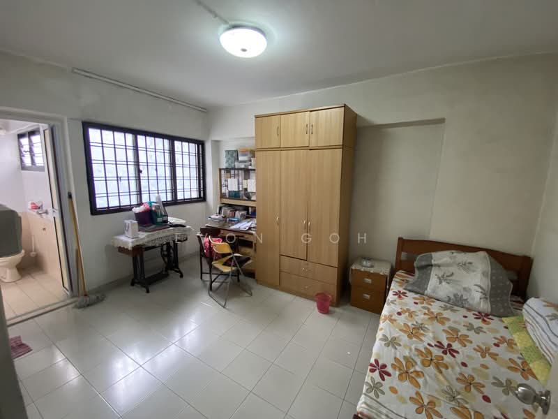 610 Clementi West Street 1, 610 Clementi West Street 1, 2 Bedrooms, 797 sqft, HDB Flat For Sale, by Evon Goh, 500143613 - Bedroom - PropertyGuru.com.sg