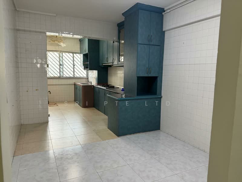 206 Tampines Street 21, 206 Tampines Street 21, 2 Bedrooms, 850 sqft, HDB Flat For Sale, by SUSAN, 500143618 - Kitchen - PropertyGuru.com.sg