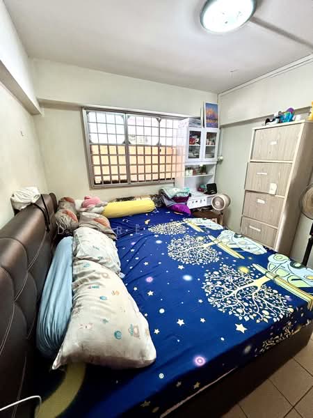 653 Yishun Avenue 4, 653 Yishun Avenue 4, 3 Bedrooms, 904 sqft, HDB Flat For Sale, by Darrell Sim, 500143627 - Bedroom 3 - PropertyGuru.com.sg