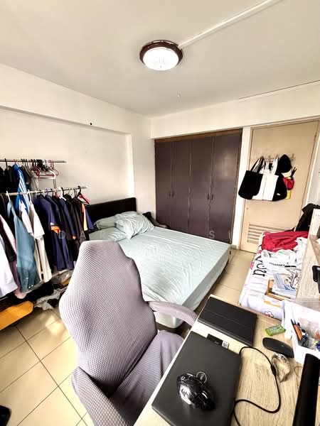 653 Yishun Avenue 4, 653 Yishun Avenue 4, 3 Bedrooms, 904 sqft, HDB Flat For Sale, by Darrell Sim, 500143627 - Bedroom 2 - PropertyGuru.com.sg