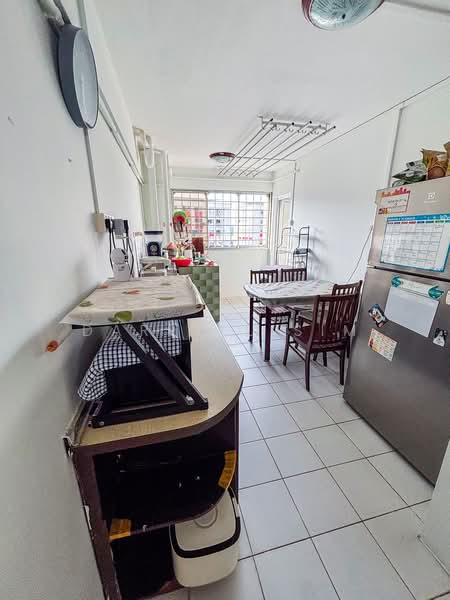 653 Yishun Avenue 4, 653 Yishun Avenue 4, 3 Bedrooms, 904 sqft, HDB Flat For Sale, by Darrell Sim, 500143627 - Kitchen - PropertyGuru.com.sg