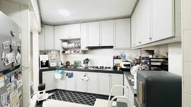 681B Woodlands Drive 62, 681B Woodlands Drive 62, 3 Bedrooms, 1,087 sqft, HDB Flat For Sale, by Shafie Syed, 500143632 - Kitchen - PropertyGuru.com.sg