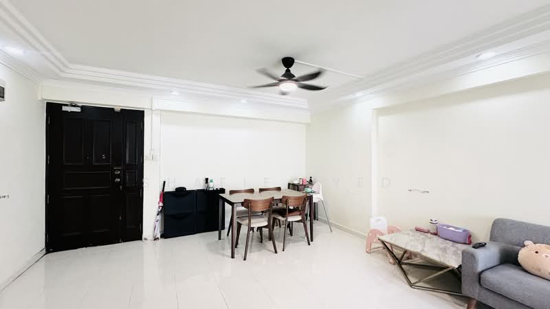 681B Woodlands Drive 62, 681B Woodlands Drive 62, 3 Bedrooms, 1,087 sqft, HDB Flat For Sale, by Shafie Syed, 500143632 - Living Room - PropertyGuru.com.sg