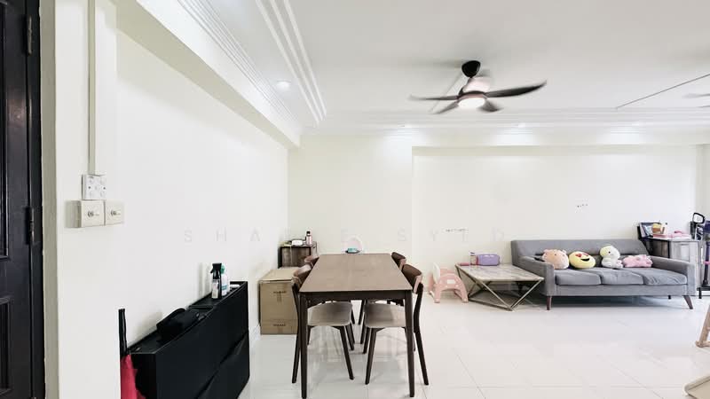 681B Woodlands Drive 62, 681B Woodlands Drive 62, 3 Bedrooms, 1,087 sqft, HDB Flat For Sale, by Shafie Syed, 500143632 - Living Room - PropertyGuru.com.sg