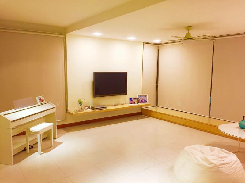 269C Punggol Field, 269C Punggol Field, 3 Bedrooms, 1,205 sqft, HDB Flat For Rent, by Vernetta Tan, 500143636 - Living Room - PropertyGuru.com.sg
