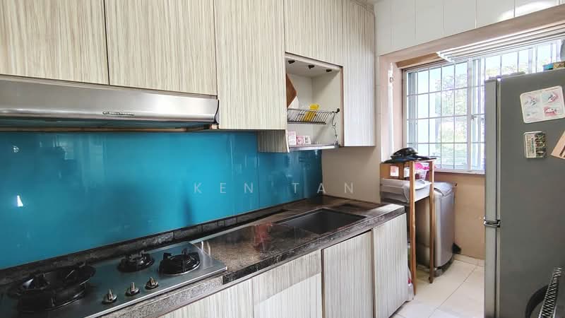 18B Holland Drive, 18B Holland Drive, 2 Bedrooms, 721 sqft, HDB Flat For Sale, by Ken Tan, 500143637 - Kitchen - PropertyGuru.com.sg