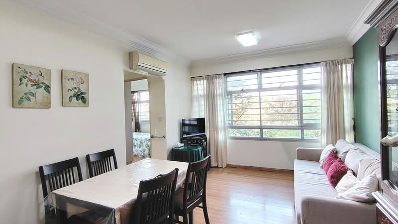 18B Holland Drive, 18B Holland Drive, 2 Bedrooms, 721 sqft, HDB Flat For Sale, by Ken Tan, 500143637 - Living Room - PropertyGuru.com.sg