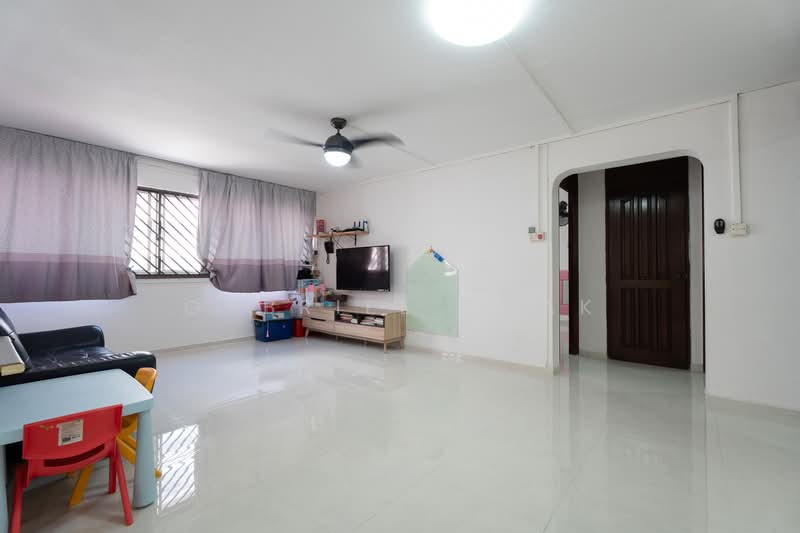 131 Bedok Reservoir Road, 131 Bedok Reservoir Road, 3 Bedrooms, 1,313 sqft, HDB Flat For Sale, by Gabriel Quak, 500143649 - Living Room - PropertyGuru.com.sg