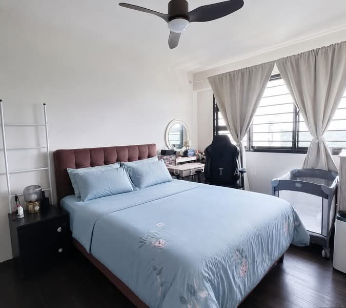 548B Segar Road, 548B Segar Road, 3 Bedrooms, 990 sqft, HDB Flat For Sale, by Sharique Tan, 500143662 - Bedroom - PropertyGuru.com.sg