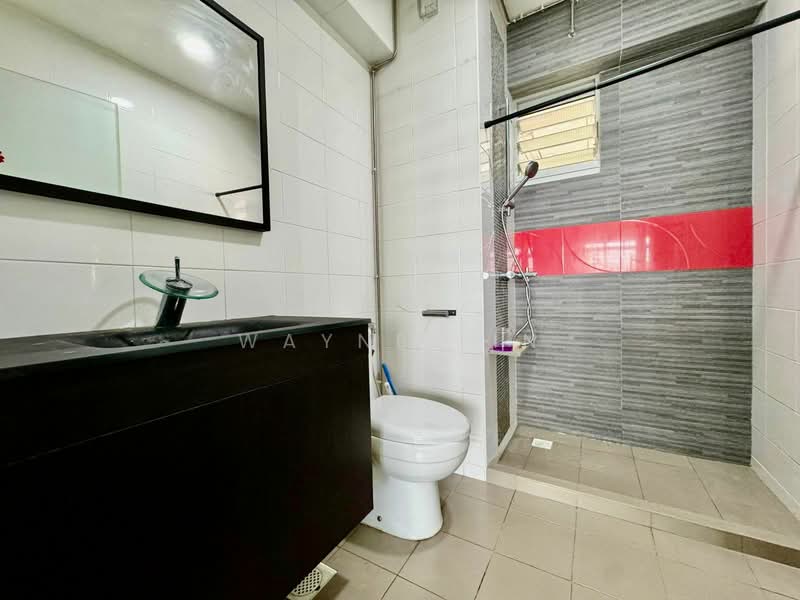 313C Sumang Link, 313C Sumang Link, 3 Bedrooms, 990 sqft, HDB Flat For Sale, by Wayne Lin, 500143666 - Common Bathroom - PropertyGuru.com.sg