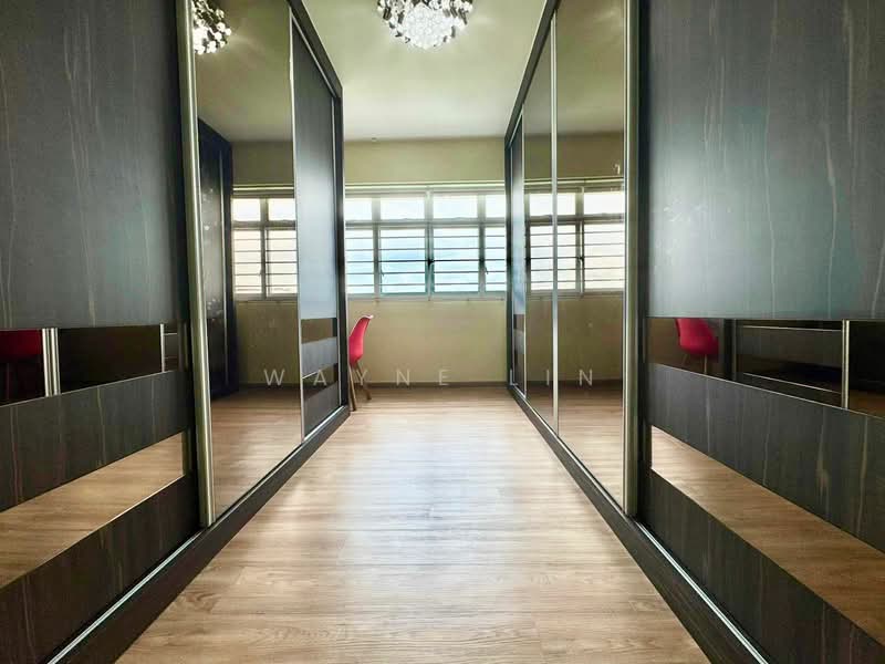 313C Sumang Link, 313C Sumang Link, 3 Bedrooms, 990 sqft, HDB Flat For Sale, by Wayne Lin, 500143666 - Walk In Wardrobe - PropertyGuru.com.sg