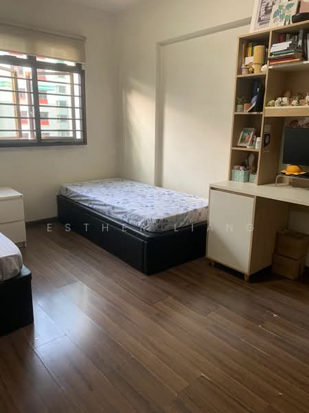684A Choa Chu Kang Crescent, 684A Choa Chu Kang Crescent, 3 Bedrooms, 1,184 sqft, HDB Flat For Rent, by Esther Liang, 500143683 - Bedroom - PropertyGuru.com.sg