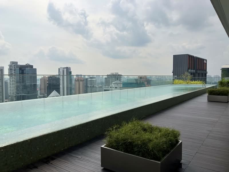 Scotts Square, 6 Scotts Road, 1 Bedroom, 635 sqft, Condominium For Rent, by Lennon Koh, 500143694 - Swimming Pool - PropertyGuru.com.sg