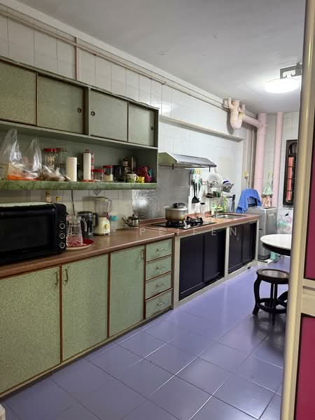 195 Rivervale Drive, 195 Rivervale Drive, 3 Bedrooms, 990 sqft, HDB Flat For Sale, by Lin Peifen, 500143707 - Kitchen - PropertyGuru.com.sg
