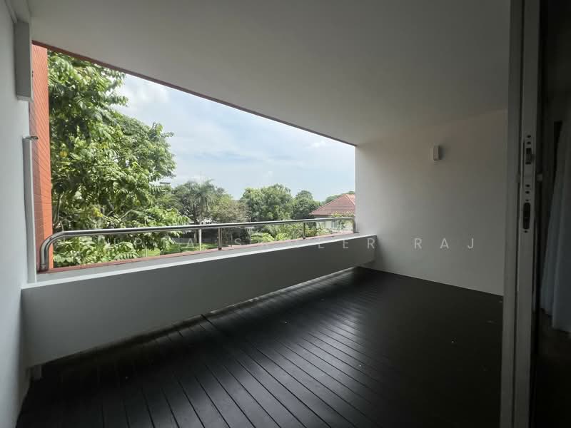 134 Watten Estate, 134 Watten Estate, 3 Bedrooms, 2,406 sqft, Condominium For Rent, by Gupta Sameer Raj, 500143708 - Balcony - PropertyGuru.com.sg