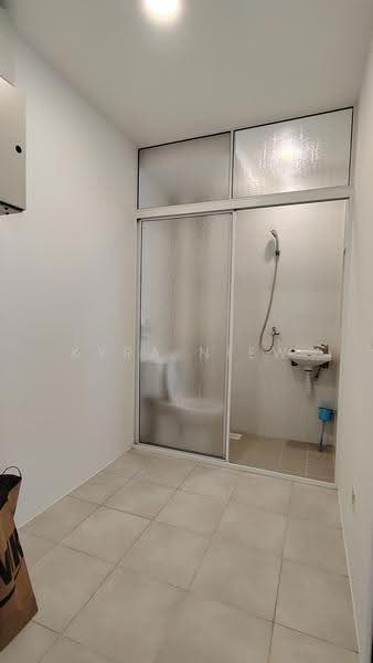 Blossoms @ Woodleigh, 10 Woodleigh Close, Macpherson / Potong Pasir, 4 Bedrooms, 1,401 sqft, Condominium For Rent, by Kyra Niew, 500143715 - Helper Room - PropertyGuru.com.sg