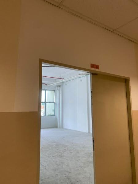 Crescent @ Kallang, 47 Kallang Pudding Road, Macpherson / Potong Pasir, 1,119 sqft, Light Industrial (B1) For Rent, by Yi Mei, 500143716 - Interior - CommercialGuru.com.sg