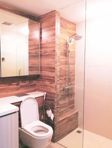 Gem Residences, , 2 Bedrooms, 678 sqft, Condominium For Rent, by Annie Huang, 500143717 - Bathroom - PropertyGuru.com.sg