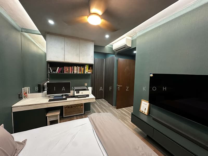 The Visionaire, 198 Canberra Drive, 3 Bedrooms, 1,259 sqft, Executive Condominium For Sale, by Brian Hafiz Koh, 500143718 - Master - PropertyGuru.com.sg