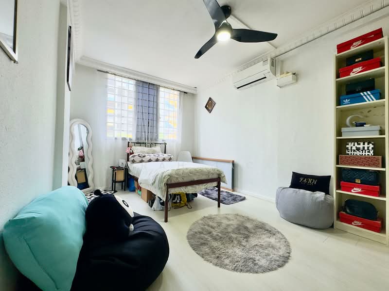 534 Bukit Batok Street 51, 534 Bukit Batok Street 51, 3 Bedrooms, 743 sqft, HDB Flat For Sale, by Farah Zack, 500143730 - Bedroom - PropertyGuru.com.sg