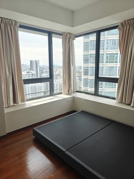 Regent Residences, 1091 Serangoon Road, 2 Bedrooms, 689 sqft, Condominium For Rent, by Juliana Wong, 500143736 - Bedroom - PropertyGuru.com.sg