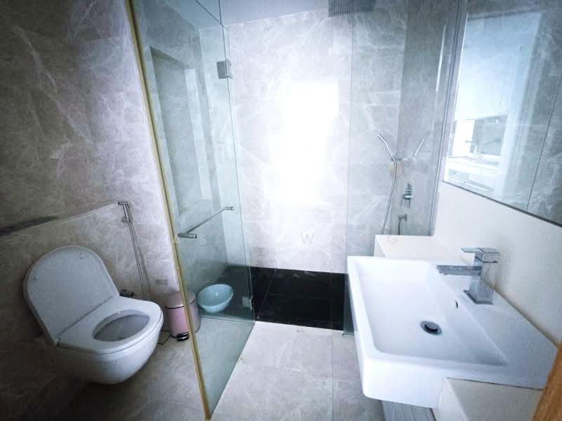 6 Derbyshire, 6 Derbyshire Road, 1 Bedroom, 527 sqft, Condominium For Sale, by Jason Wong, 500143738 - Bathroom - PropertyGuru.com.sg