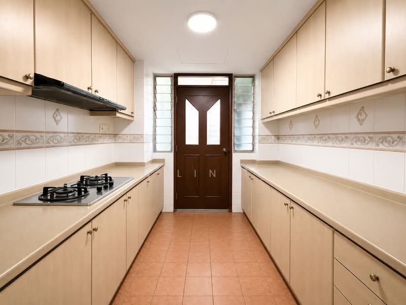 Maysprings, 2 Petir Road, 2 Bedrooms, 904 sqft, Condominium For Sale, by Tun Lin Tan, 500143756 - Kitchen - PropertyGuru.com.sg