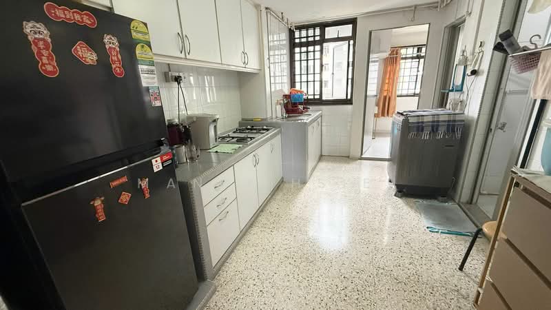 28 New Upper Changi Road, 28 New Upper Changi Road, 2 Bedrooms, 700 sqft, HDB Flat For Sale, by Mandy Hsieh, 500143772 - Kitchen - PropertyGuru.com.sg