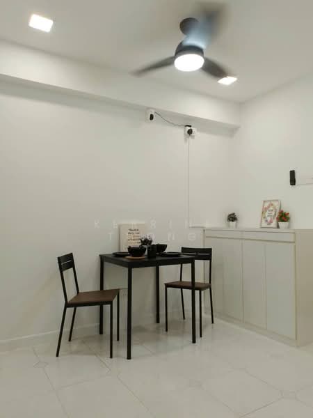 Orchid Park Condominium, 83 Yishun Street 81, 2 Bedrooms, 872 sqft, Condominium For Sale, by Kerrine Thong, 500143776 - PropertyGuru.com.sg