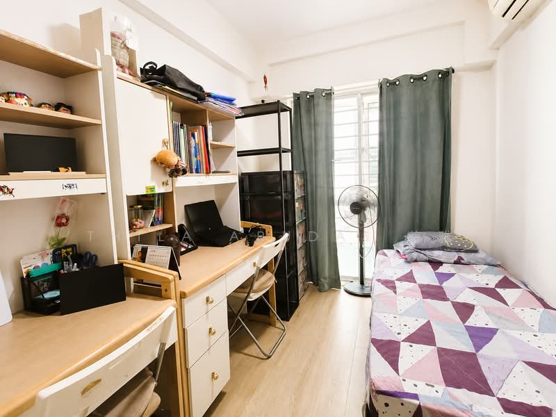 The Woodgrove, 3 Woodgrove Drive, 2 Bedrooms, 872 sqft, Apartment For Sale, by Thila Arudas 蒂雅, 500143779 - Bedroom - PropertyGuru.com.sg