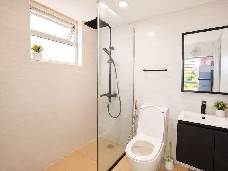 The Woodgrove, 3 Woodgrove Drive, 2 Bedrooms, 872 sqft, Apartment For Sale, by Thila Arudas 蒂雅, 500143779 - Bathroom - PropertyGuru.com.sg