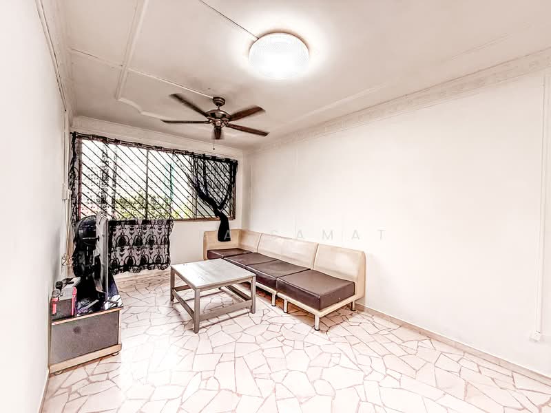 931 Jurong West Street 92, 931 Jurong West Street 92, 3 Bedrooms, 1,108 sqft, HDB Flat For Sale, by Erra Samat, 500143782 - Living Room - PropertyGuru.com.sg