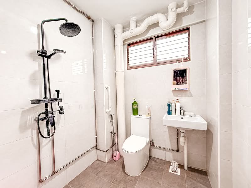 931 Jurong West Street 92, 931 Jurong West Street 92, 3 Bedrooms, 1,108 sqft, HDB Flat For Sale, by Erra Samat, 500143782 - PropertyGuru.com.sg