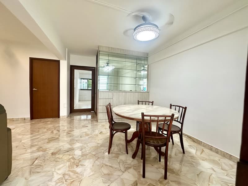 307 Hougang Avenue 5, 307 Hougang Avenue 5, 2 Bedrooms, 883 sqft, HDB Flat For Rent, by Desiree Ang, 500143786 - Dining Room - PropertyGuru.com.sg