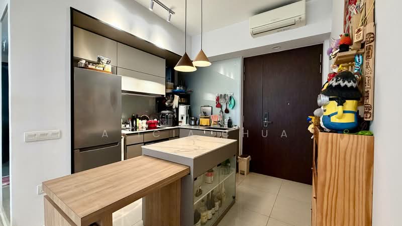 D'Nest, 131 Pasir Ris Grove, 2 Bedrooms, 753 sqft, Condominium For Sale, by Alicia Chua, 500143790 - Kitchen - PropertyGuru.com.sg
