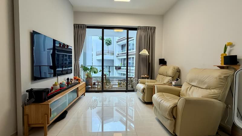 D'Nest, 131 Pasir Ris Grove, 2 Bedrooms, 753 sqft, Condominium For Sale, by Alicia Chua, 500143790 - Living Room - PropertyGuru.com.sg