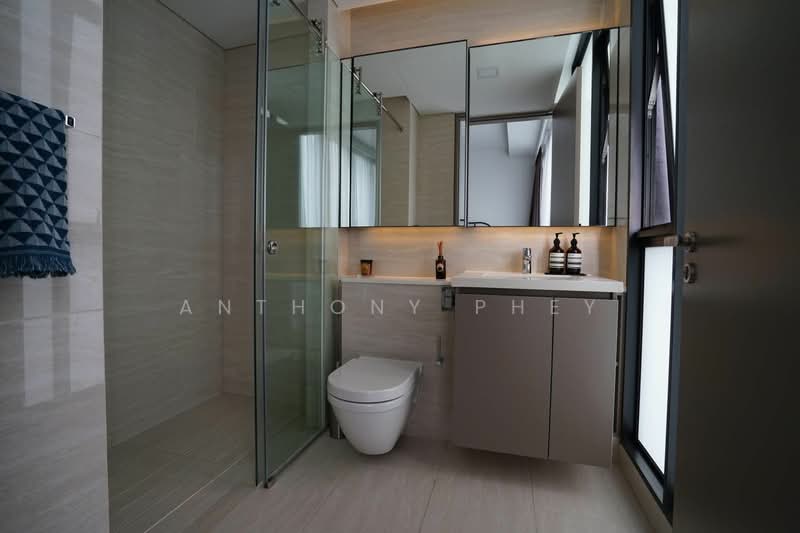 The Venue Residences and Shoppes, 4   Tai Thong Crescent, 3 Bedrooms, 1,152 sqft, Condominium For Sale, by Anthony Phey, 500143794 - Bathroom - PropertyGuru.com.sg