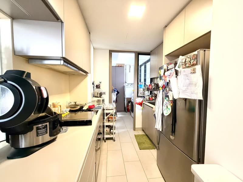 The Venue Residences and Shoppes, 4 Tai Thong Crescent, 3 Bedrooms, 1,152 sqft, Condominium For Sale, by Anthony Phey, 500143794 - Kitchen - PropertyGuru.com.sg