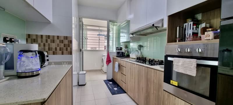 662A Edgedale Plains, 662A Edgedale Plains, 3 Bedrooms, 990 sqft, HDB Flat For Sale, by Shawn Lee Jun Lin, 500143795 - Kitchen - PropertyGuru.com.sg