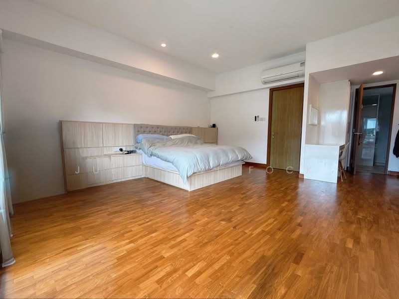 π FINEST MIMOSA PLACE CORNER TERRACE, Mimosa Place, 4 Bedrooms, 3,200 sqft, Corner Terrace For Sale, by Julius WL Fock, 500143799 - Bedroom - PropertyGuru.com.sg