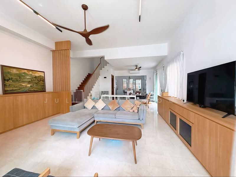 π FINEST MIMOSA PLACE CORNER TERRACE, Mimosa Place, 4 Bedrooms, 3,200 sqft, Corner Terrace For Sale, by Julius WL Fock, 500143799 - Living Room - PropertyGuru.com.sg