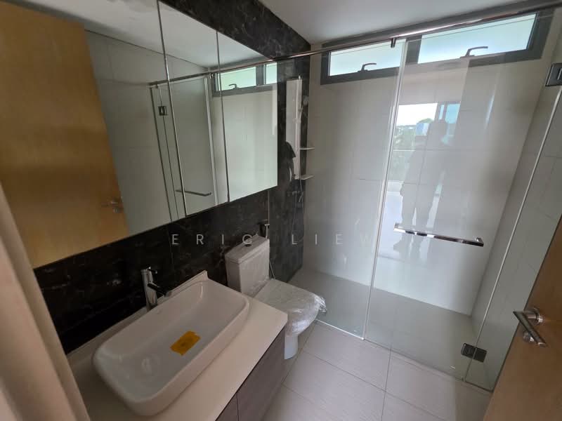 Skies Miltonia, 25 Miltonia Close, 3 Bedrooms, 1,173 sqft, Condominium For Sale, by Eric Liew, 500143800 - Bathroom - PropertyGuru.com.sg