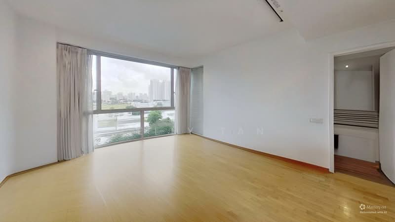 Sky @ Eleven, 7 Thomson Lane, 4 Bedrooms, 2,713 sqft, Condominium For Sale, by Kelly Tan, 500143802 - Master Bedroom - PropertyGuru.com.sg