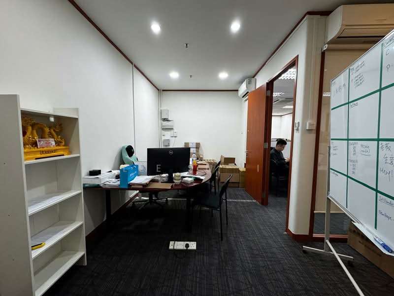 Ubi Techpark, 10 Ubi Crescent, 1,346 sqft, Light Industrial (B1) For Sale, by Lee Su Yi, 500143805 - Study - CommercialGuru.com.sg