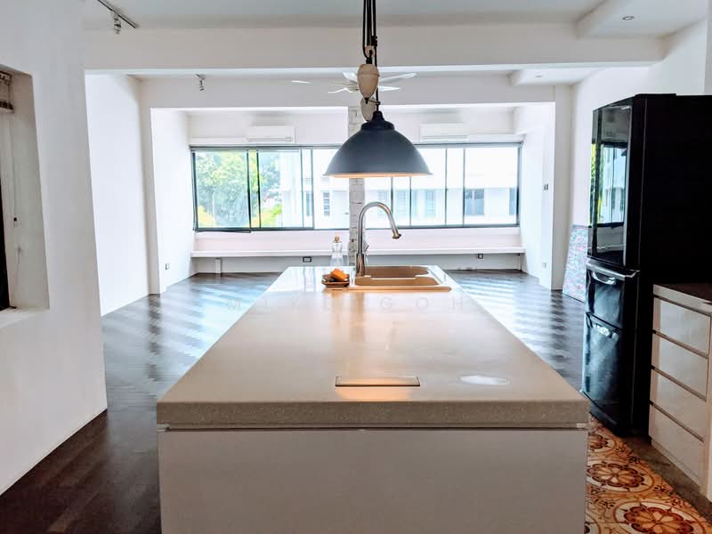 82 Tiong Poh Road, 82 Tiong Poh Road, 2 Bedrooms, 1,033 sqft, Walk-up Apartment For Sale, by MIKE GOH, 500143811 - Kitchen - PropertyGuru.com.sg